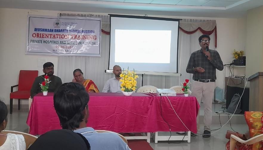 Under the #100micrositeproject, the State ABDM team of Andhra Pradesh organized an Orientation Training Sessions in Madanapalle on 9th May 2024 with the support of the Development Partner @PATHtweets. #AyushmanBharat #ABDM #digitalhealth