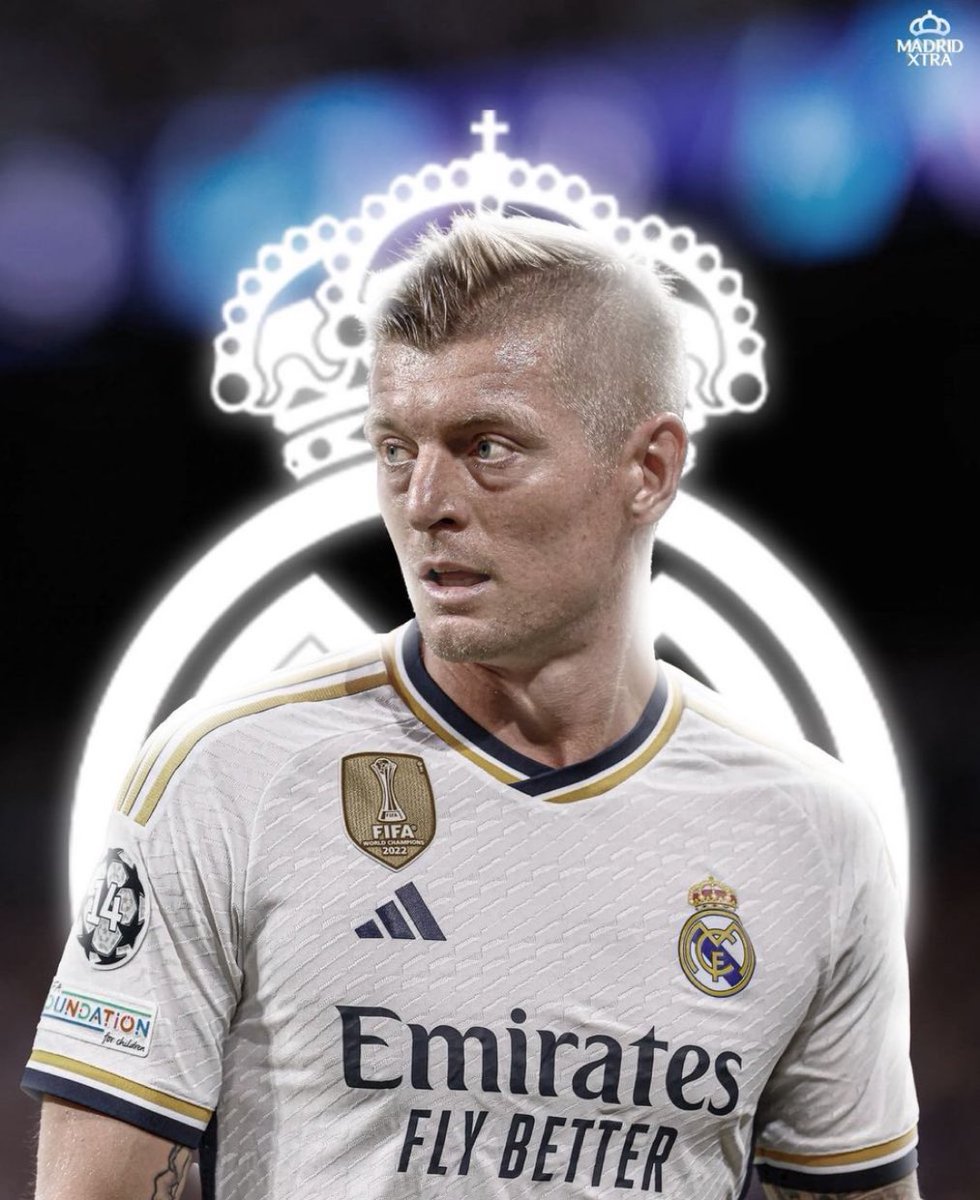 34 years of age. 33 titles won.

Toni Kroos is legendary. ✨