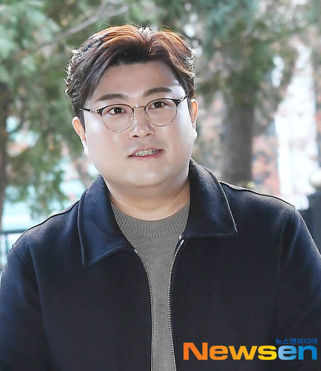 김호중 측 “경찰서 포토라인 못서 죄송, 조사 끝나고 변호사 답변”[공식] sns.newsen.com/news_view.php?…