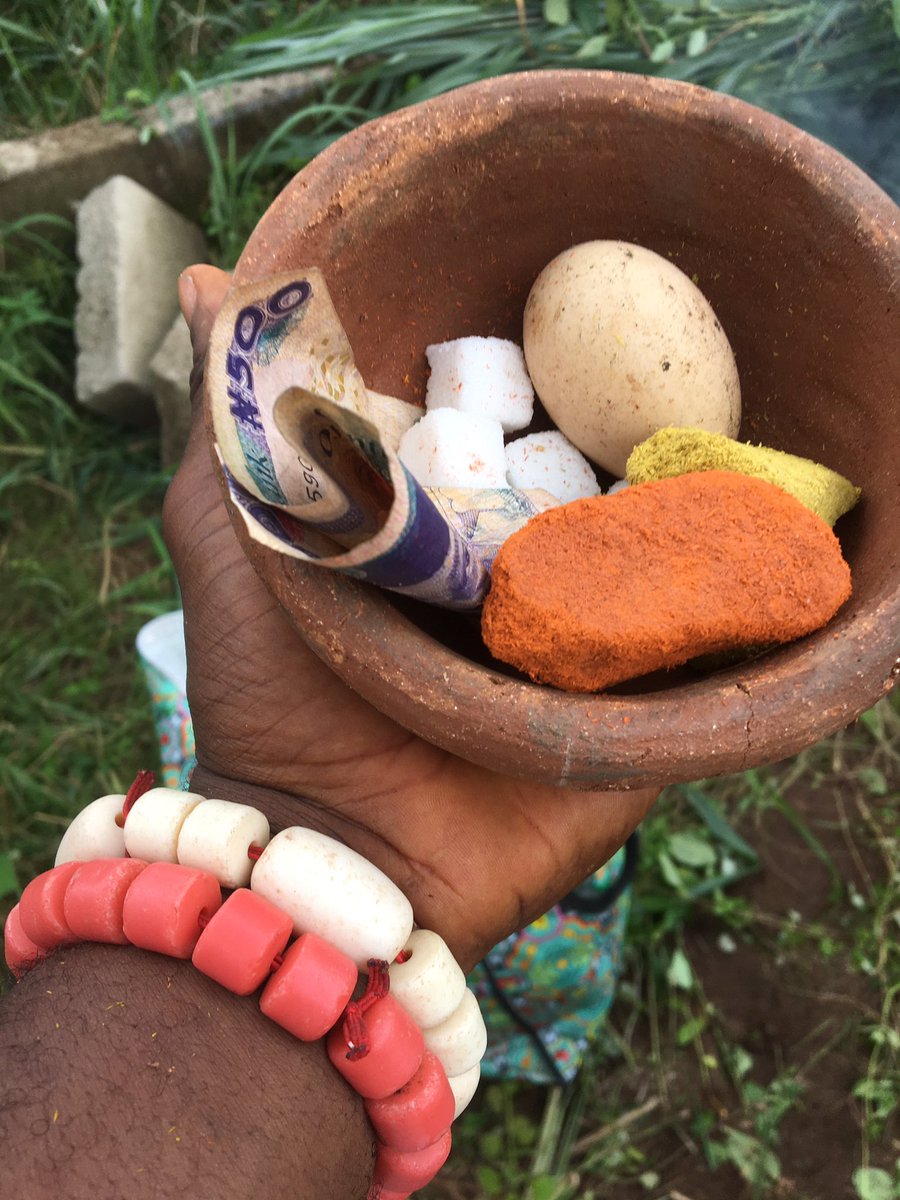 enyinnayaibeka's tweet photo. Today is Nkwo market day in IGBO calendar which is Air element. May Mother Earth { Nne Ala } and Ndi Mmiri bless everyone of us with love, peace, good health, protection and more money #Iseeee #yagazie #DadaNwaMmiri https://t.co/Y7nwhugxcs