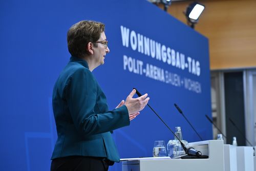 digitalesBauen's tweet photo. „Wir müssen einfacher bauen“ - Gastbeitrag von Geschäftsführer Christian Bruch (DGfM) https://t.co/090b89I5ra #building_life #bim https://t.co/BP1V8kob5y