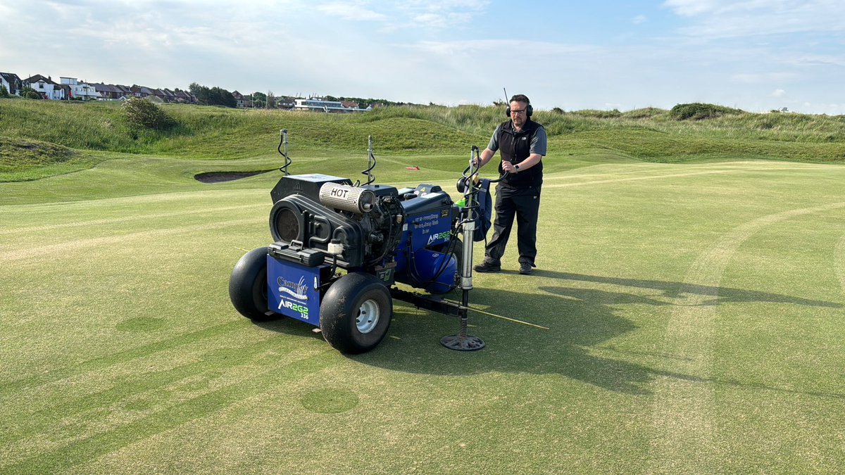 Lovely few days weather! Another few tons of sand out on the greens &amp; approaches along with some aeration <a href="/mgturfcare/">Marcus MG Turfcare</a> Great course walk yesterday with <a href="/RandA/">The R&A</a> for <a href="/TheOpen/">The Open</a> FQ with 42 days to go! #linksgolf