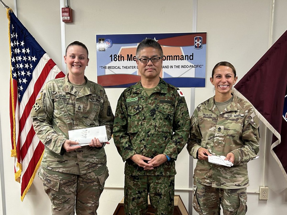 WO Watahiki, Sergeant Major of the #JGSDF, visited the 18th Medical Command and the NCO Academy on May 16th. They exchanged views on field medicine at the 18th MEDCOM and leadership development at the NCOA.