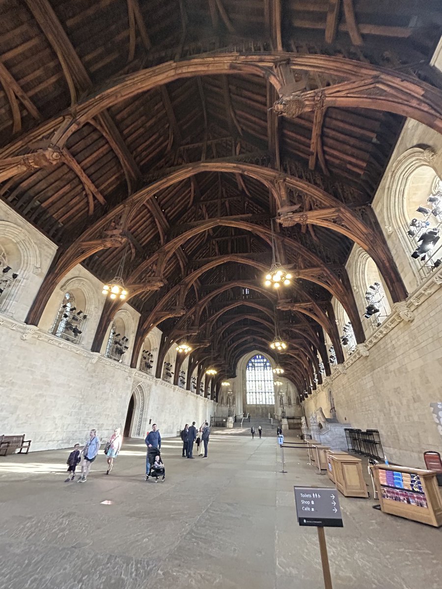 The incredible 1,000yr old Great Hall in ⁦@UKParliament⁩. Thank you ⁦@Zebu_live⁩ for having ⁦@OpenSuperchain⁩ to the Stand With Crypto event.