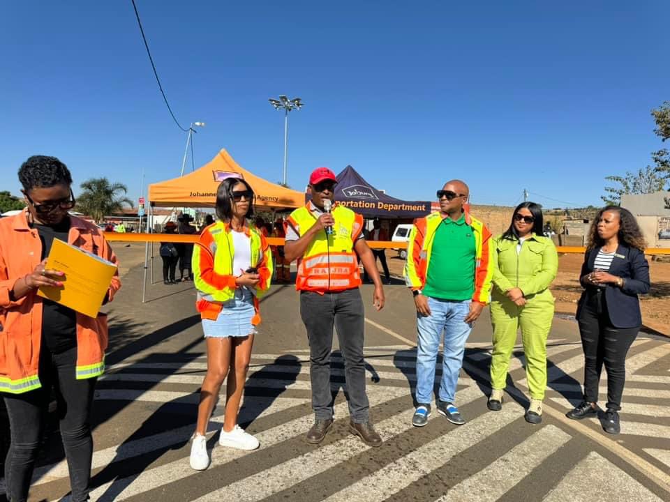 MyJRA's tweet photo. #JoburgServices #JRAInAction #OperationRestore [Gallery] Road Rehabilitation and Repairs in Orange Farm, Region G, Ward 4.
@CRUM_CoJ @CityofJoburgZA https://t.co/NRMR7CN0jI