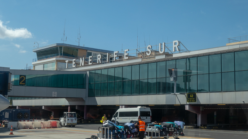 mirametvcom's tweet photo. 🟠 Mírame Noticias | Los delegados sindicales del Aeropuerto Tenerife Sur denuncian a la empresa de seguridad Trablisa por impago 

https://t.co/lACy8UVdTG https://t.co/yjIuB3wRmP