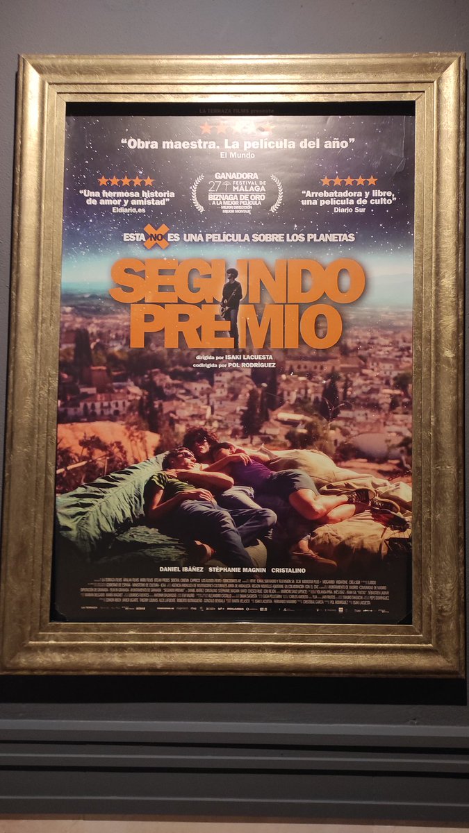 3, 2, 1... En <a href="/El_Palomitron/">El Palomitrón</a> madrugamos para empezar el día con el pase de prensa de "Segundo premio", de Iñaki Lacuesta. Por supuesto, viene la más fan de Los Planetas. Tendréis crítica muy pronto.