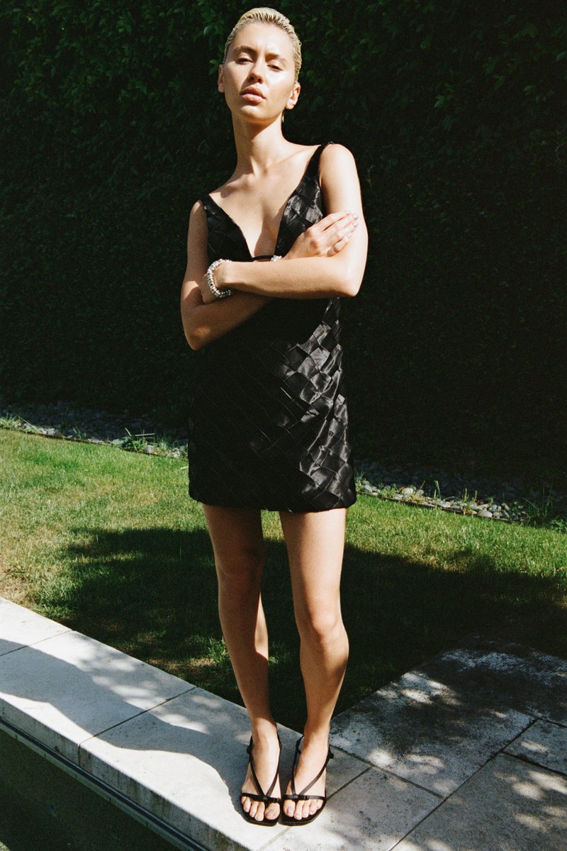 ZARA's tweet image. Your everyday look, upgraded go.zara/newin-x