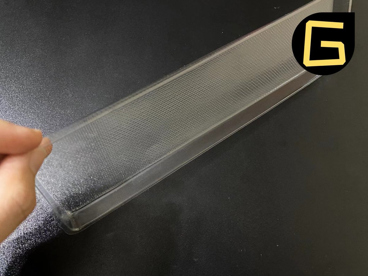 hopechan125's tweet image. Need the perfect packaging for your baked breadsticks? Try our Food-grade Clear PET Trays! 🥖🥐 Custom solutions and bulk discounts available. Reach out for a quote now! 📲💬 #CustomPlasticPackaging #BlisterPackaging #PETTrays