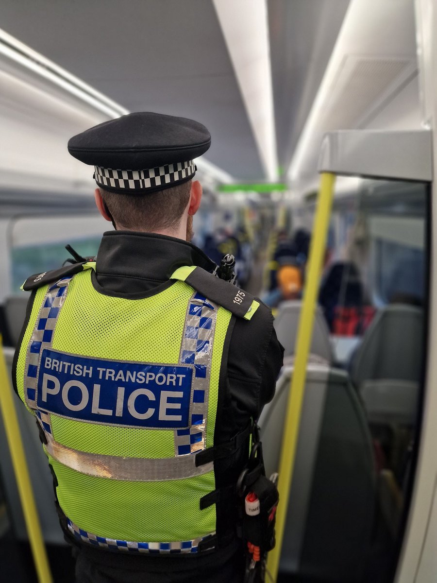 Come rain or shine, our officers are out on patrol, looking out for you safety. 

Need us? Text 61016 or download the Railway Guardian App.

Always call 999 in an emergency. 

#BetterTogether #Text61016 #RailwayGuardian