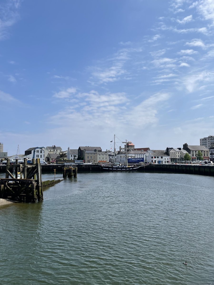 A great trip to the Isle of Man, with clear blue skies throughout. Enjoyed playing for a wonderful audience at Ramsey Music Society last night - had an amazing time here ☀️😀🎹