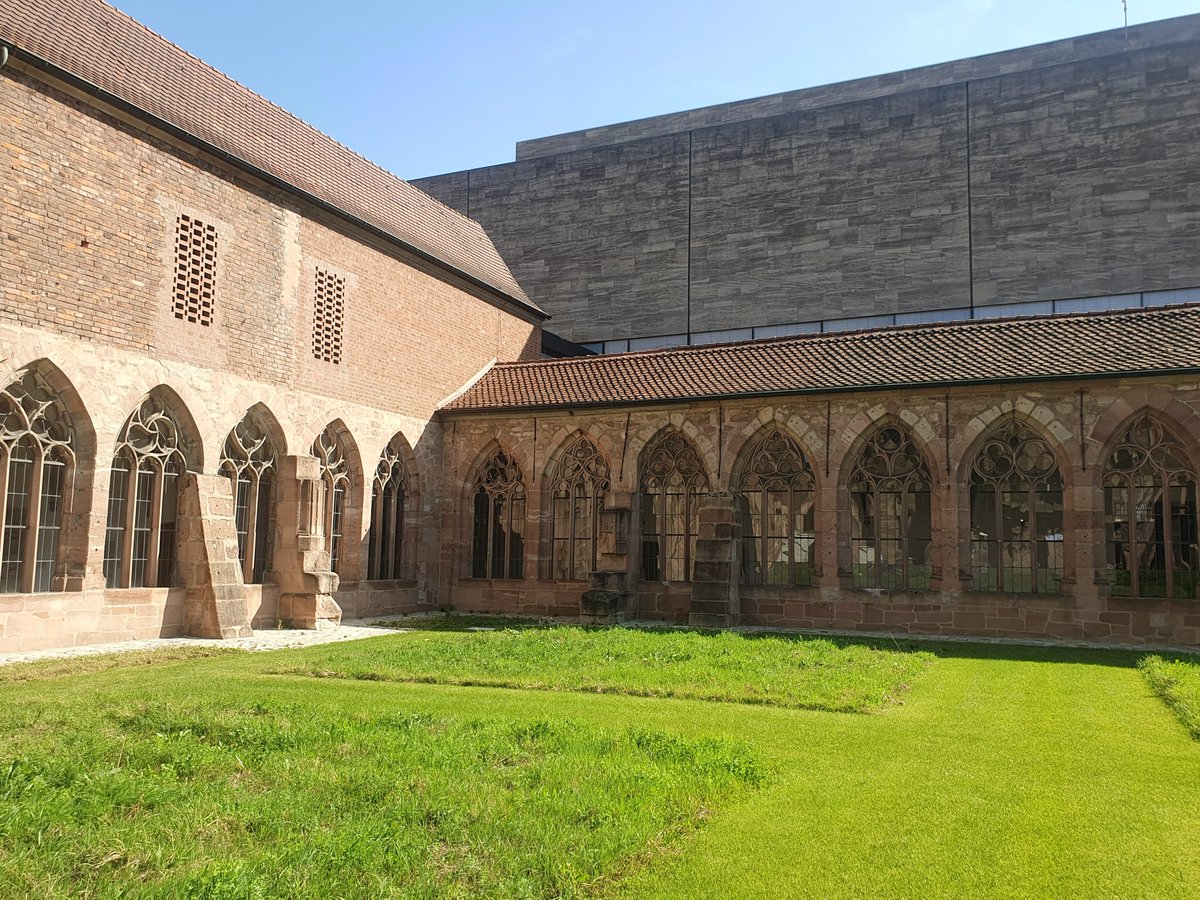Tolles neues Citizen-Science-Projekt in #Nürnberg! 
Kartiert mit #FloraIncognita den Klosterhof des Germanischen Nationalmuseums. Dort entsteht ein einzigartiges Stadtgrün, und wird sich in den nächsten Jahren immer weiter verändern. 
Mehr Info: floraincognita.de/klosterhof/