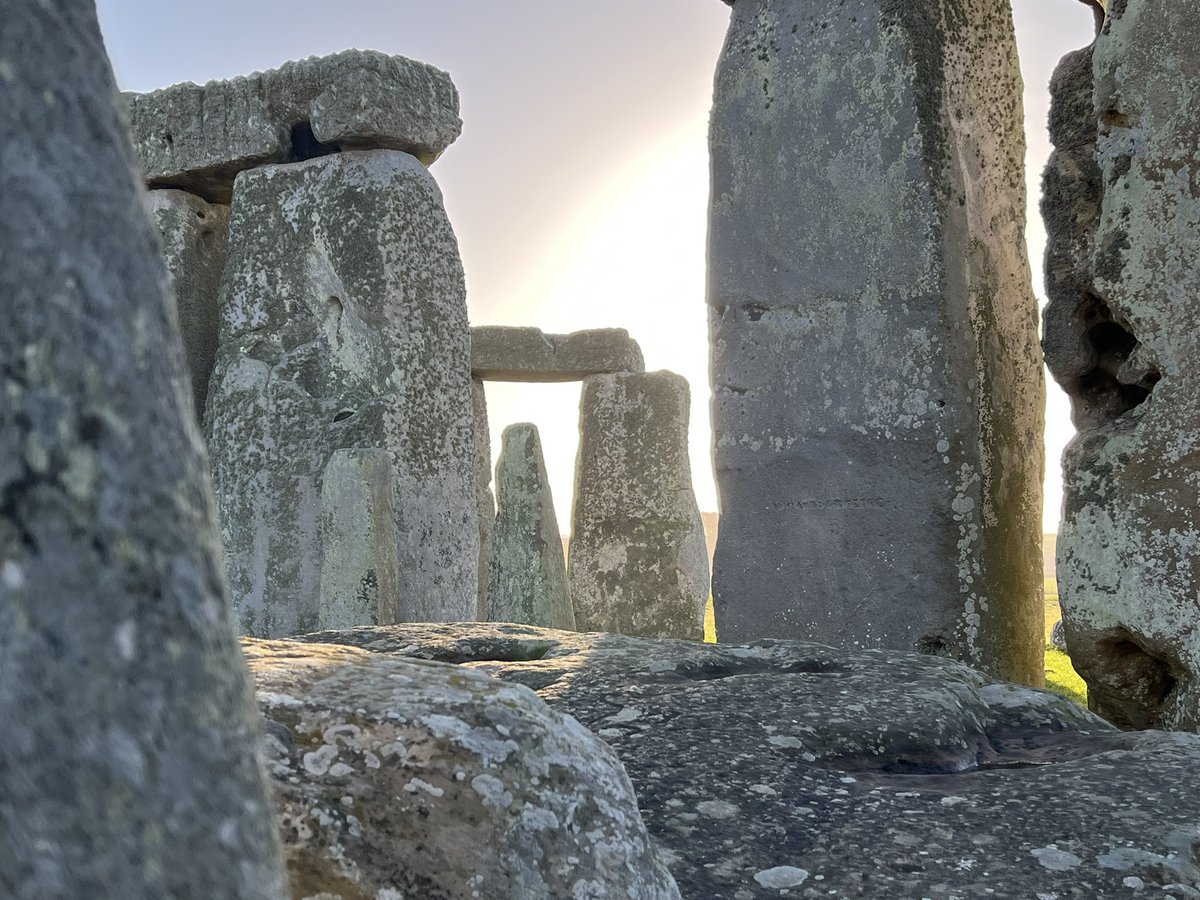 Sunrise at Stonehenge today (21st May) was at 5.08am, sunset is at 9.00pm🌤️