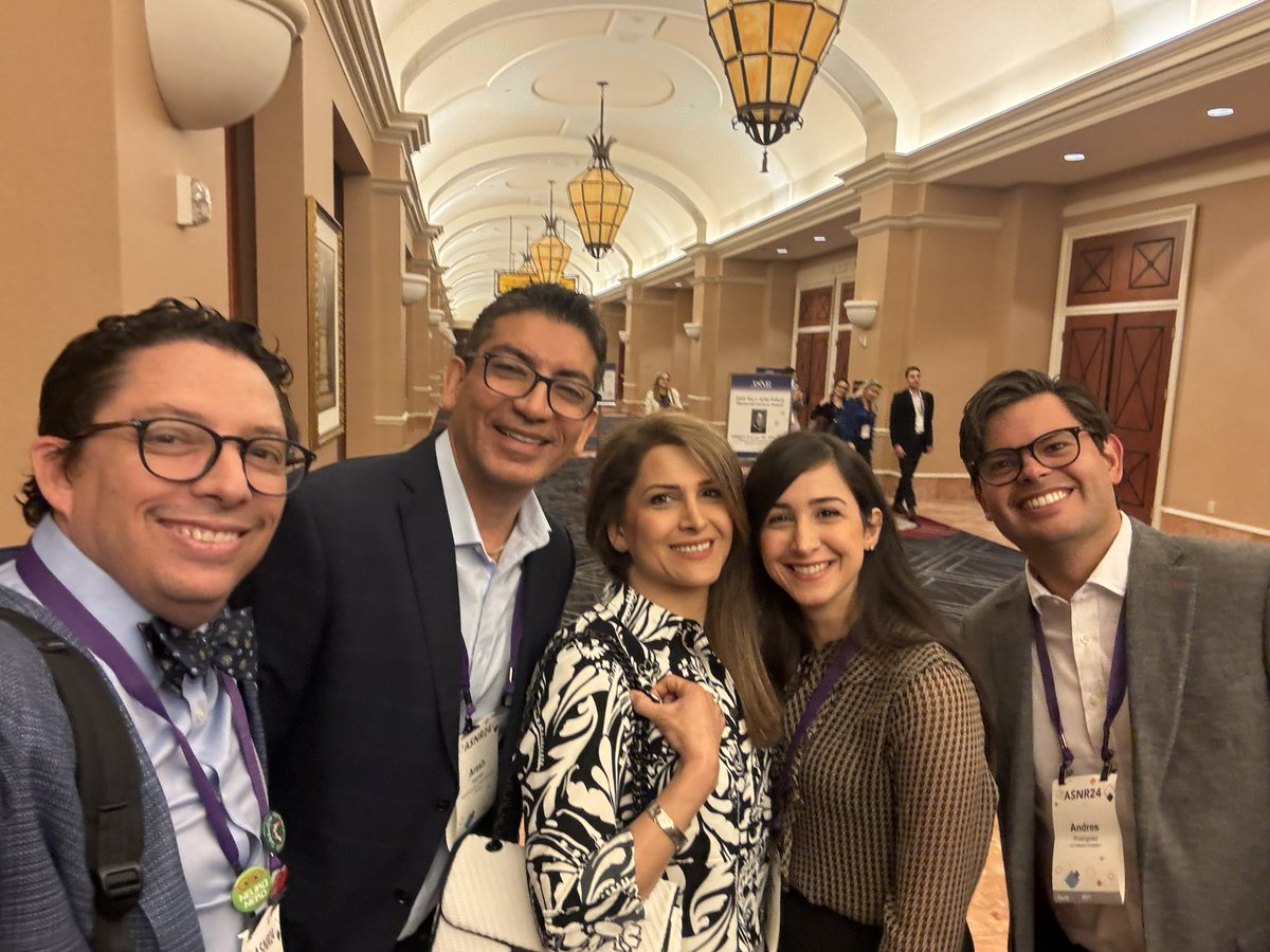 RoyRiascosMD's tweet photo. 🌟 Feeling incredibly proud watching our #UTHealth team shine at #ASNR2024! Their teamwork and dedication are inspiring. A big thank you to everyone involved—your hard work truly makes a difference! 🙌 #Teamwork #Gratitude #NeuroradiologySuccess @UTHealthRadRes @UTHradiology https://t.co/8InUvD8jIO