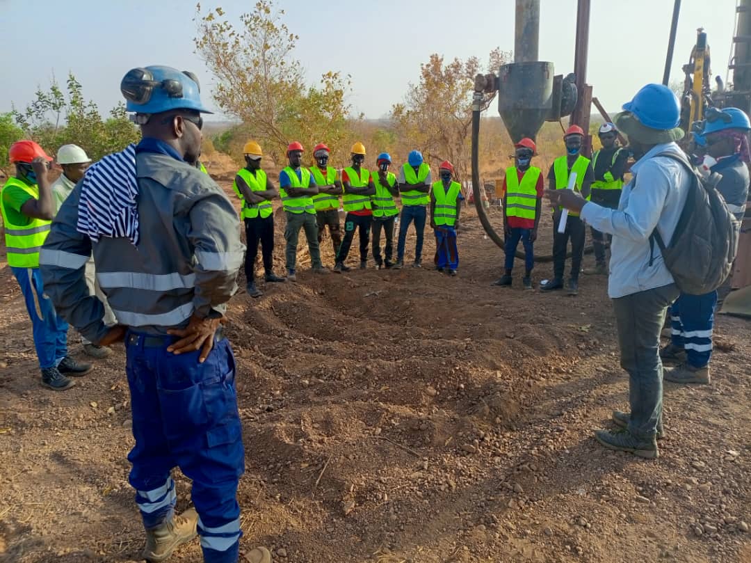 More photos from our Madina Foulbé site in east Senegal as the drill programme nears its conclusion. #gold