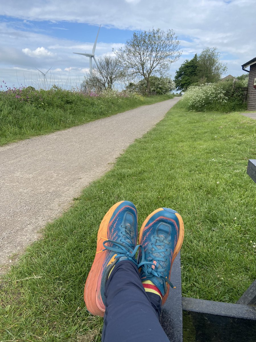 peakrunner47's tweet image. Feeling like I’ve been hit by a truck after Sundays exploits 😢🙄🏃‍♀️🥴. On gardening duties shortly for elderly parents 🥴don’t fancy wrestling with a massive lawnmower at all today 🥴🤢 #Selfinflicted #Keepgoing