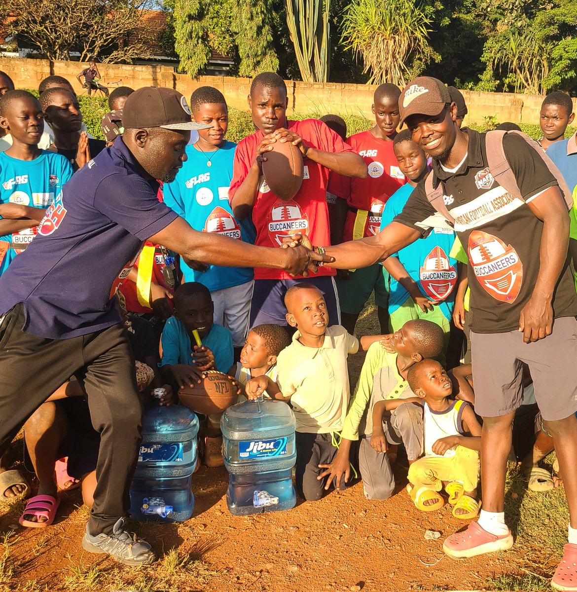 NakawaBuccaneer's tweet photo. @GSsumujju Last weekend We introduced American Football in #Kitintale Parish among the #23Parishes in #NakawaDivision we're coming to launch American Football π Youth Flag Football U18, U15, U12, U9, U6 Uganda Thanks @jibuuganda For serious Hydration- Drinking Water #ABetterLife https://t.co/8uW2AGlKwS