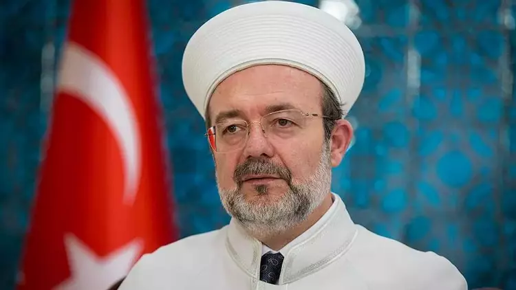 Eski Diyanet İşleri Başkanı Mehmet Görmez'in oğlu Muhammed Burak Görmez'in şirketinin Ankara'daki 950 milyon TL'lik bir akaryakıt istasyonunun sahibi olduğu ve istasyonu satışa çıkardığı öğrenildi. (KRT)