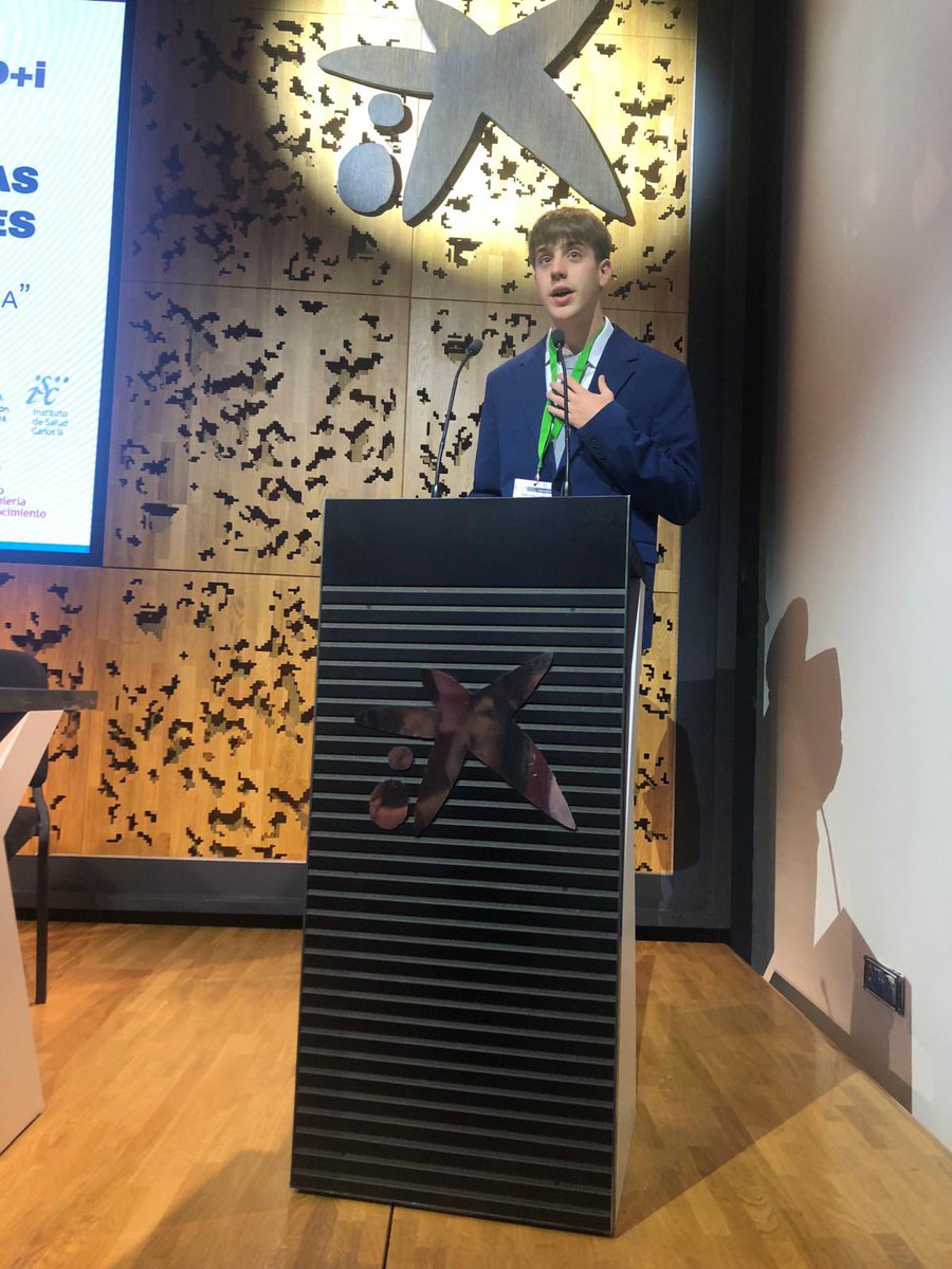 Estas imágenes confirman la fantástica experiencia que nuestros alumnos de 4°ESO vivieron en el XV Congreso Nacional “Investiga I+D+I” <a href="/Investiga_I_D_i/">Investiga I+D+i</a> <a href="/FundSanPatricio/">FundacionSanPatricio</a> <a href="/CARBONCA/">CARMEN BONET</a>. Ya en nuestro recuerdo.
