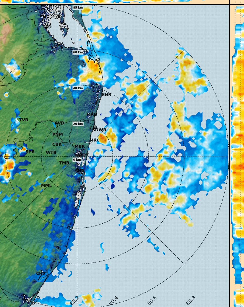 Wow lots of popups in the sea East of #Chennai 
Isolated rains will happen possibly 

#ChennaiRains