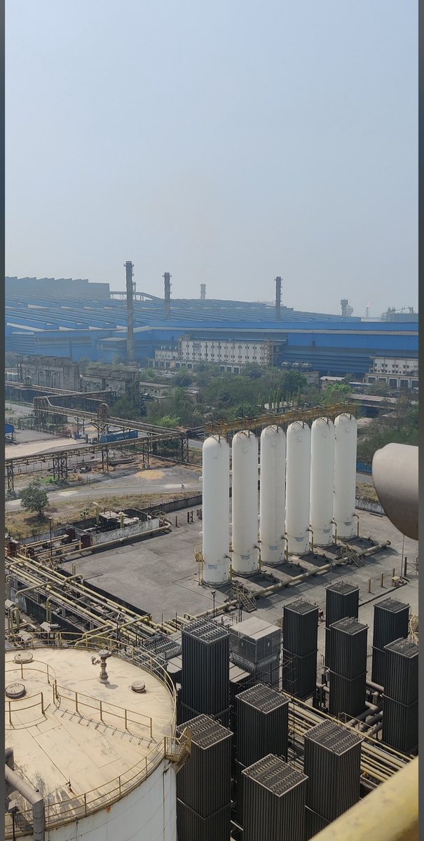 The Steel Authority of India @SAILsteel has approved a ₹1,00,000-crore capex plan to increase capacity by 75% to 35 MTPA by 2030. The plan includes greenfield and brownfield expansions and a decarbonization strategy.

SAIL will expand the IISCO Steel Plant's capacity to 4 MTPA