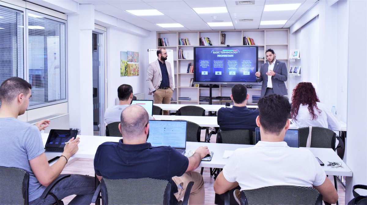 🌟 Proud moment to have <a href="/Ascanio_io/">Ascanio</a> leading an insightful training session with our 2024 entrepreneurs.

Ascanio, a leader in mixed reality, has an incredible journey that continues to inspire us! Read more here 🔗shorturl.at/a3ozi 🚀👨‍🏫

#IDEAProgram