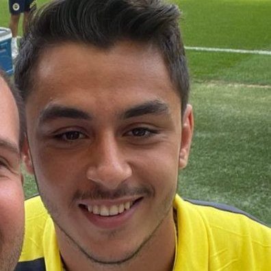 Saldırgan Emre Kartal dışarda elini kolunu sallıyarak gezecek mi!! 

#Emrekartaltutuklansın