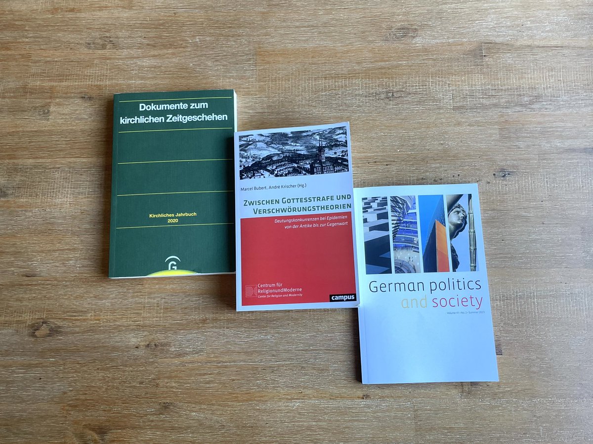 🗣️ Proud to announce 3 publications with @DetlefPollack:

1) In the Journal „German Politics & Society“: bit.ly/Hillenbrand_Po…
2) In the volume „Zwischen Gottesstrafe & Verschwörungstheorien“: bit.ly/Pollack_Hillen…
3) In the ecclesiastical yearbook: bit.ly/Hillenbrand_Po…