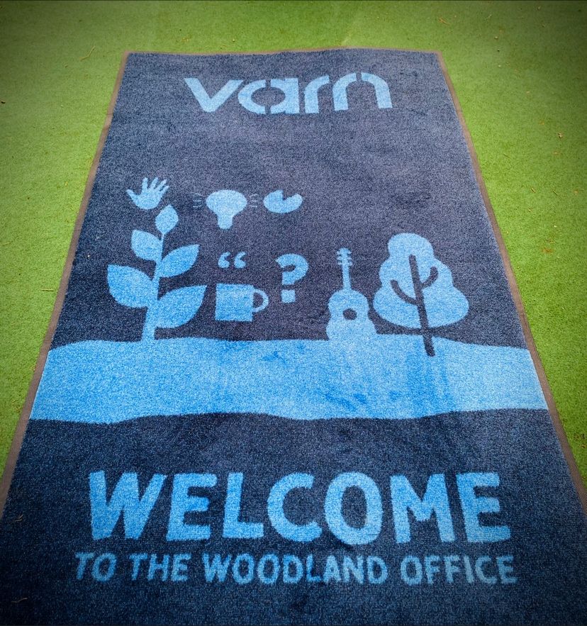 VarnMedia's tweet image. 🌳Welcome to the Varn Woodland Office 👋

On this beautiful sunny morning, some of the Varn team are setting up for a day working outdoors, at our very special and unique woodland office.

#woodlandoffice #workoutside #outdooroffice
