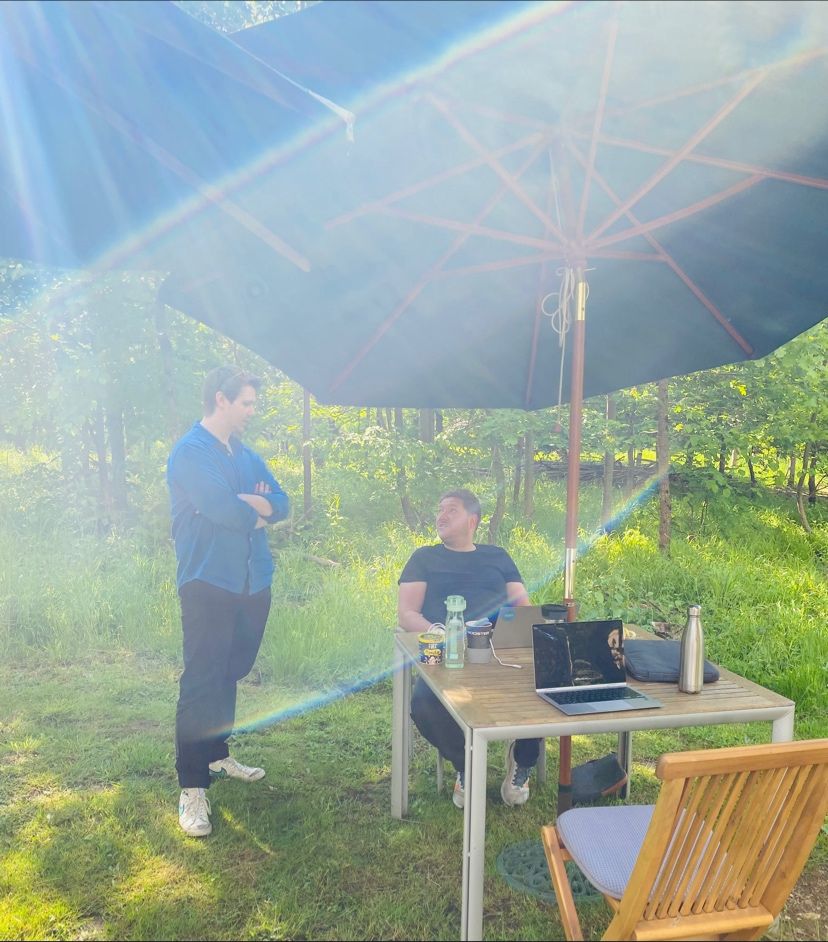 VarnMedia's tweet image. 🌳Welcome to the Varn Woodland Office 👋

On this beautiful sunny morning, some of the Varn team are setting up for a day working outdoors, at our very special and unique woodland office.

#woodlandoffice #workoutside #outdooroffice