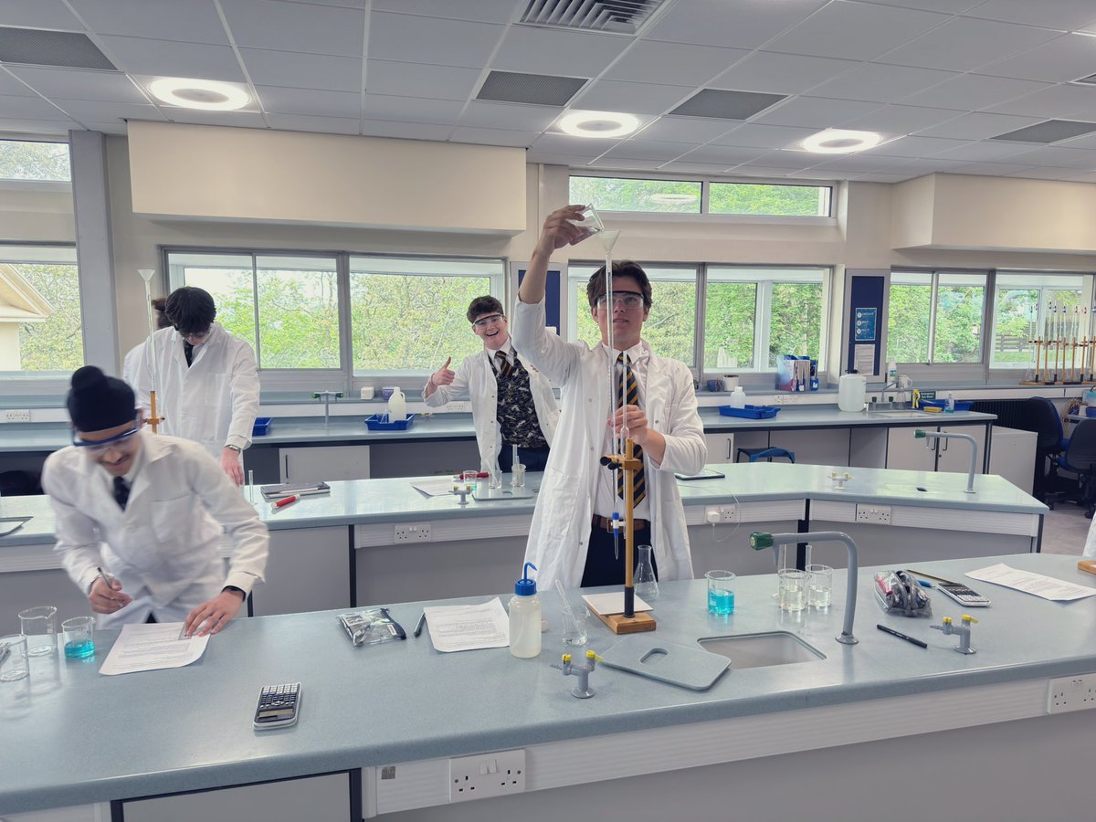 VCJChemistry tweet media