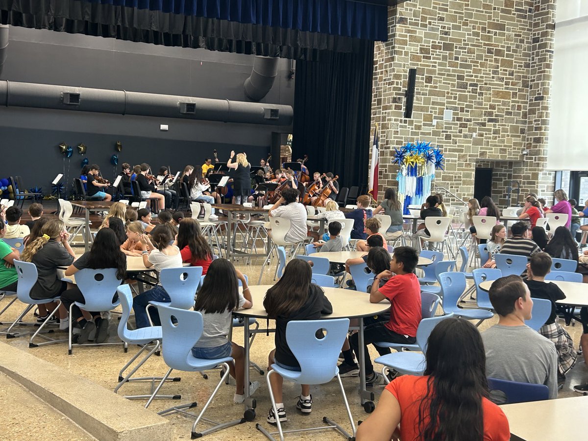 Enjoying the first of 4 elementary tours over the next 2 days. First up Starkey Scorpions. ⁦@kerrvilleisd⁩ #kisdinspires #togetherwecan