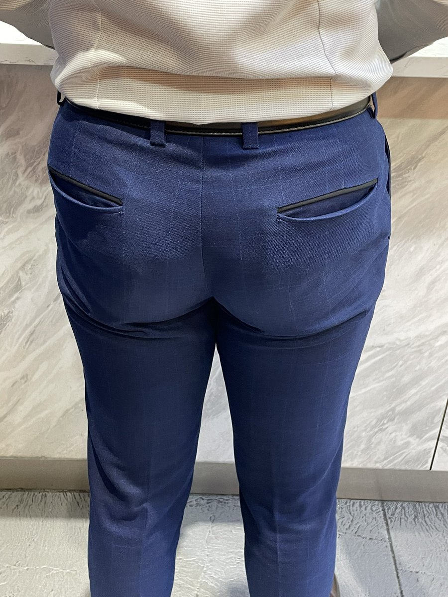 Sunshineday88's tweet photo. Damn! The butt is so sexy so roundish! #execbutt #execbuttkl #handsomechinese https://t.co/oT5BkhwDI0