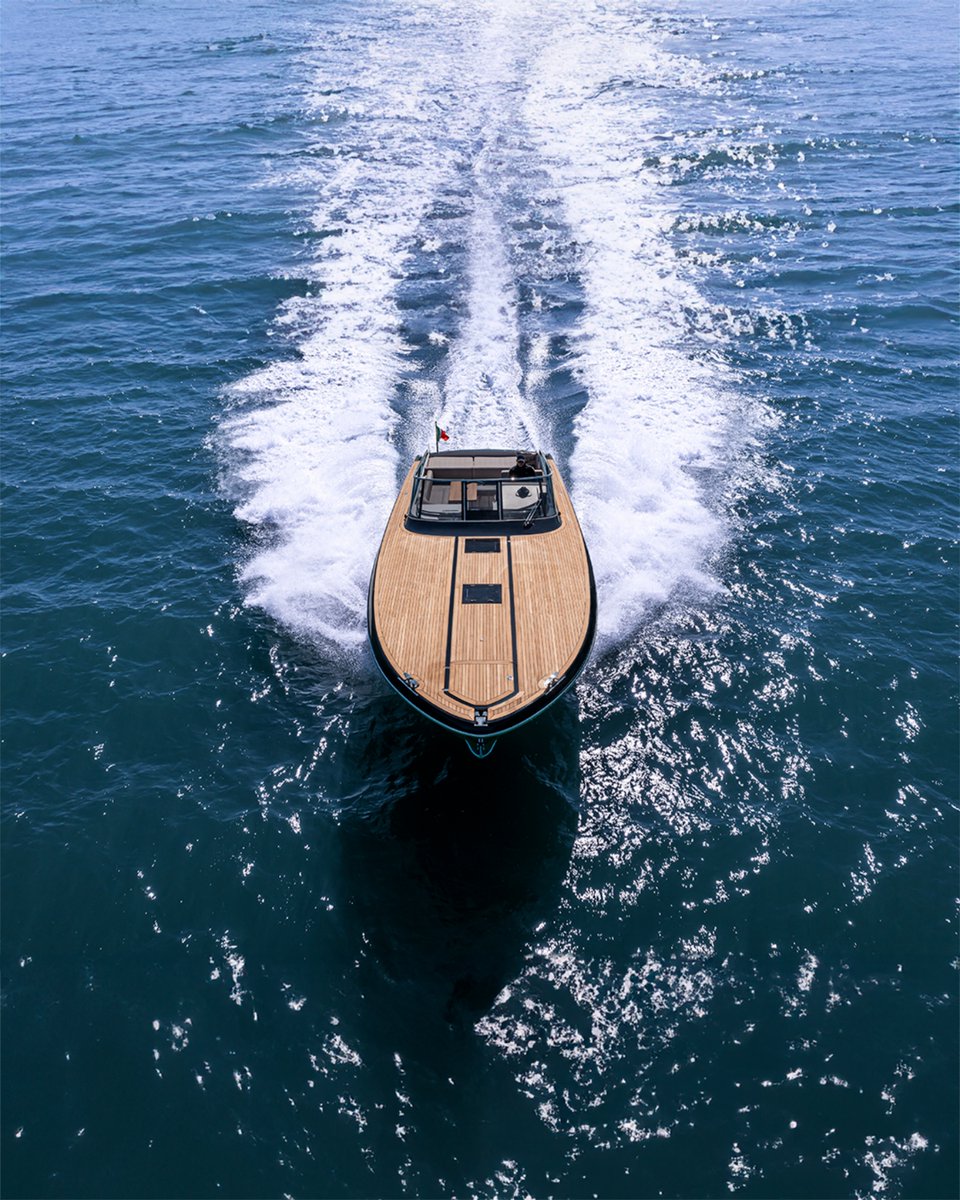 Set your course for adventure on your next expedition on the waves.    

#FerrettiGroup #KeepBuildingDreams #ProudToBeItalian 🇮🇹 #MadeInItaly  
ow.ly/RhJ750ROMsI