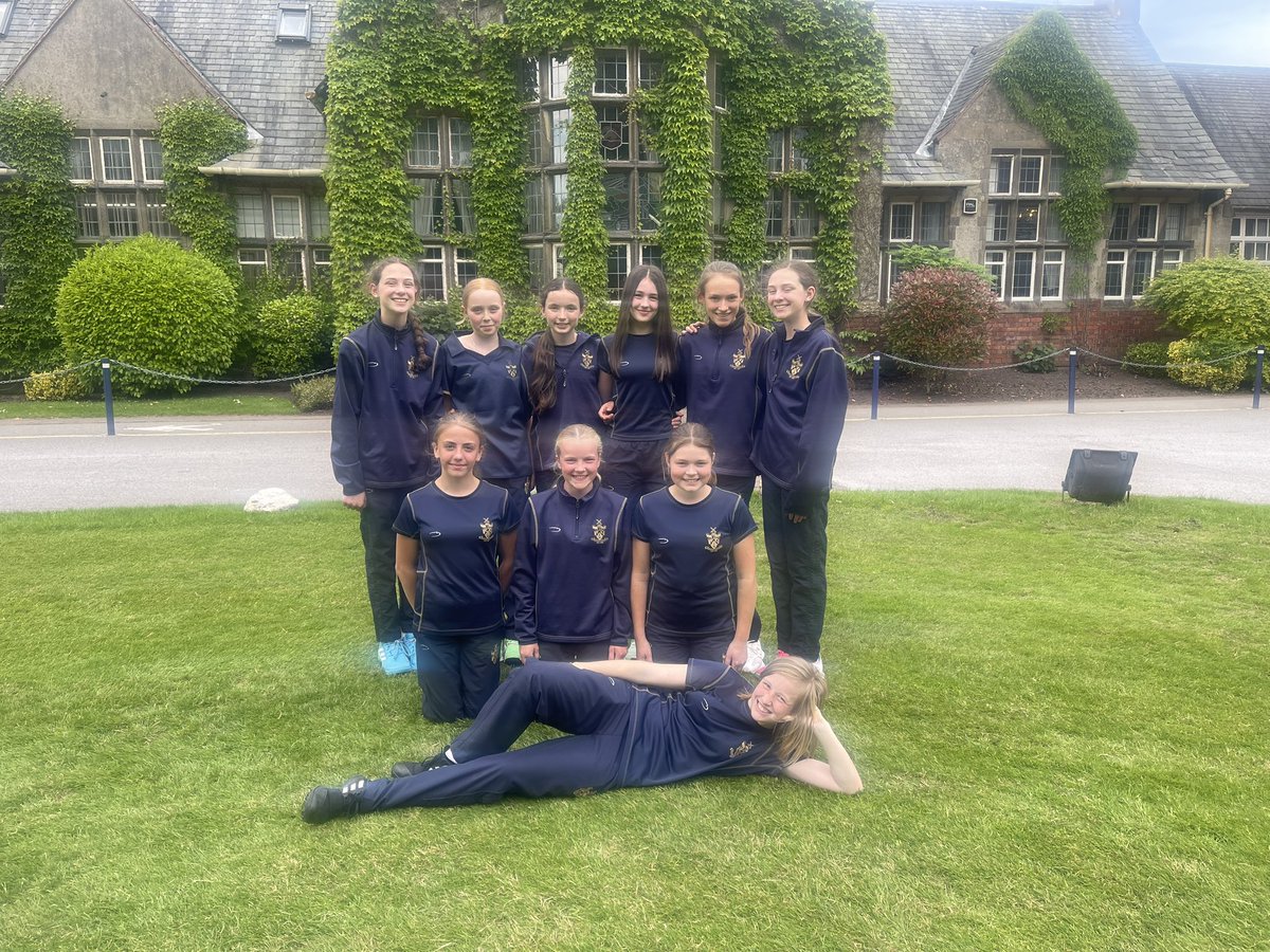 Good luck to our U12 hockey squad as they head to Nottingham for the Independent Schools National hockey championships 😀🏑 @KirkhamGrammar