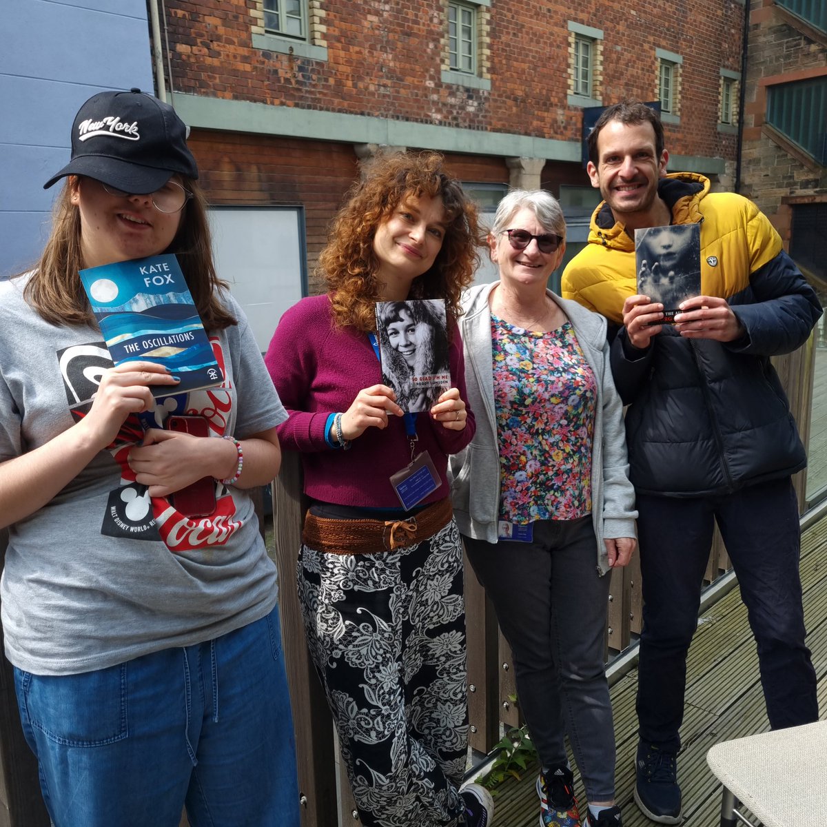 8 students from Upward Mobility in Leith <a href="/upmoproject/">Upmo</a> visited SPL today. We chatted neurodivergent poetry, read &amp; discussed poems by @JoanneLimburg &amp; <a href="/katefoxwriter/">DrKateFox</a> 

Ruby (far left) &amp; Carlo (far right) joined SPL. Also pictured Mira (tutor) &amp; Dawn. Thanks for dropping in guys!