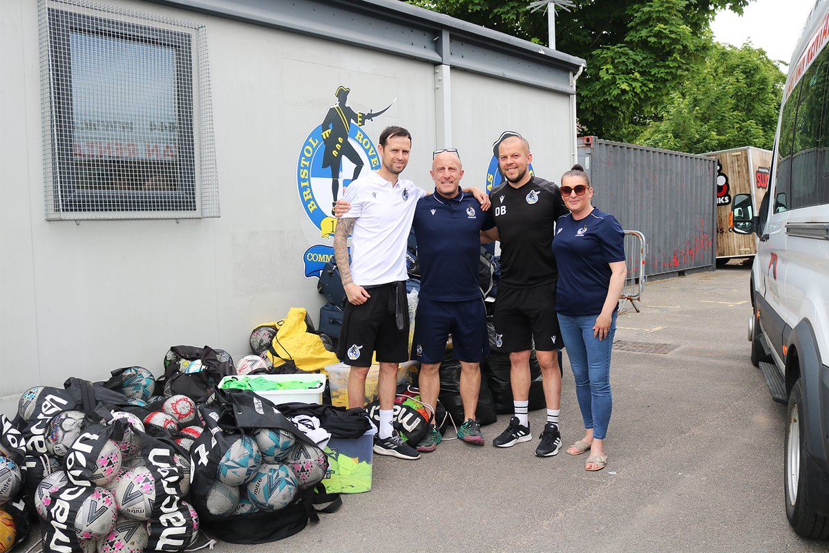 🤝 We've just received a huge amount of kit and equipment from the @Official_BRFC Academy, which will be used and distributed across our wide range projects. A huge thanks to @ByronAnthony84 and his team for this awesome donation! 🙌💙🔵⚪ #4Quarters1Community