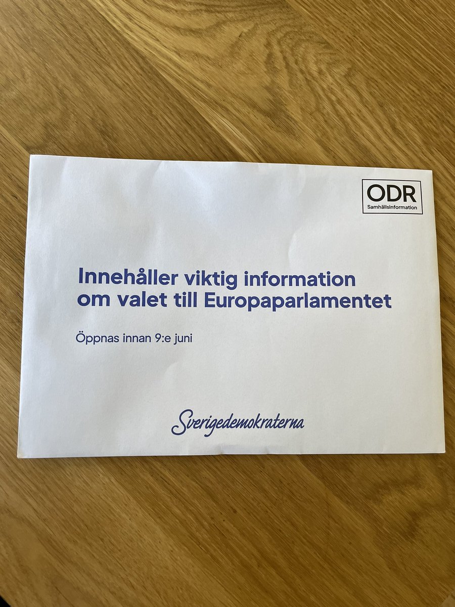 tlbang's tweet photo. Nej! Öppnas aldrig! @sdriks sluta skicka skräppost till mig. #hatasd https://t.co/WDddc3tIpG