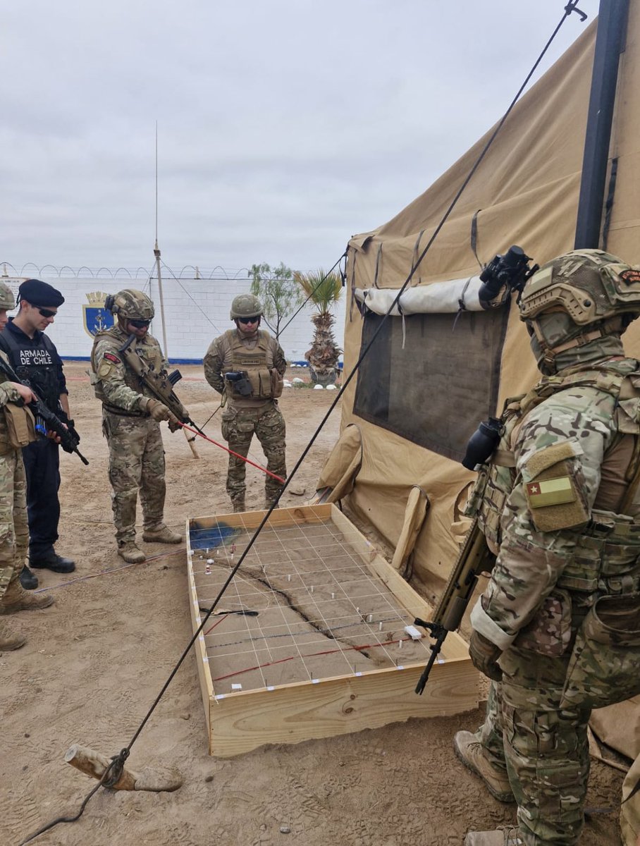 La Jefatura de Área Fronteriza de Arica y Parinacota, saluda a los efectivos de la Armada de Chile, y especialmente a quienes cumplen funciones en la JAF, en conmemoración de un nuevo aniversario de las Glorias Navales y de la gesta heroica del Combate Naval de Iquique.