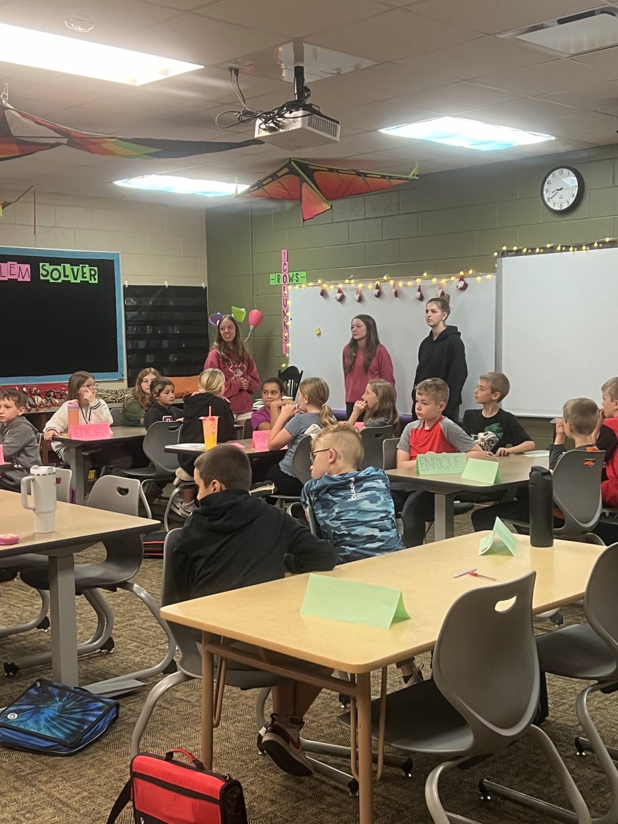 Last day of Spanish in 4 D! #gocrickets