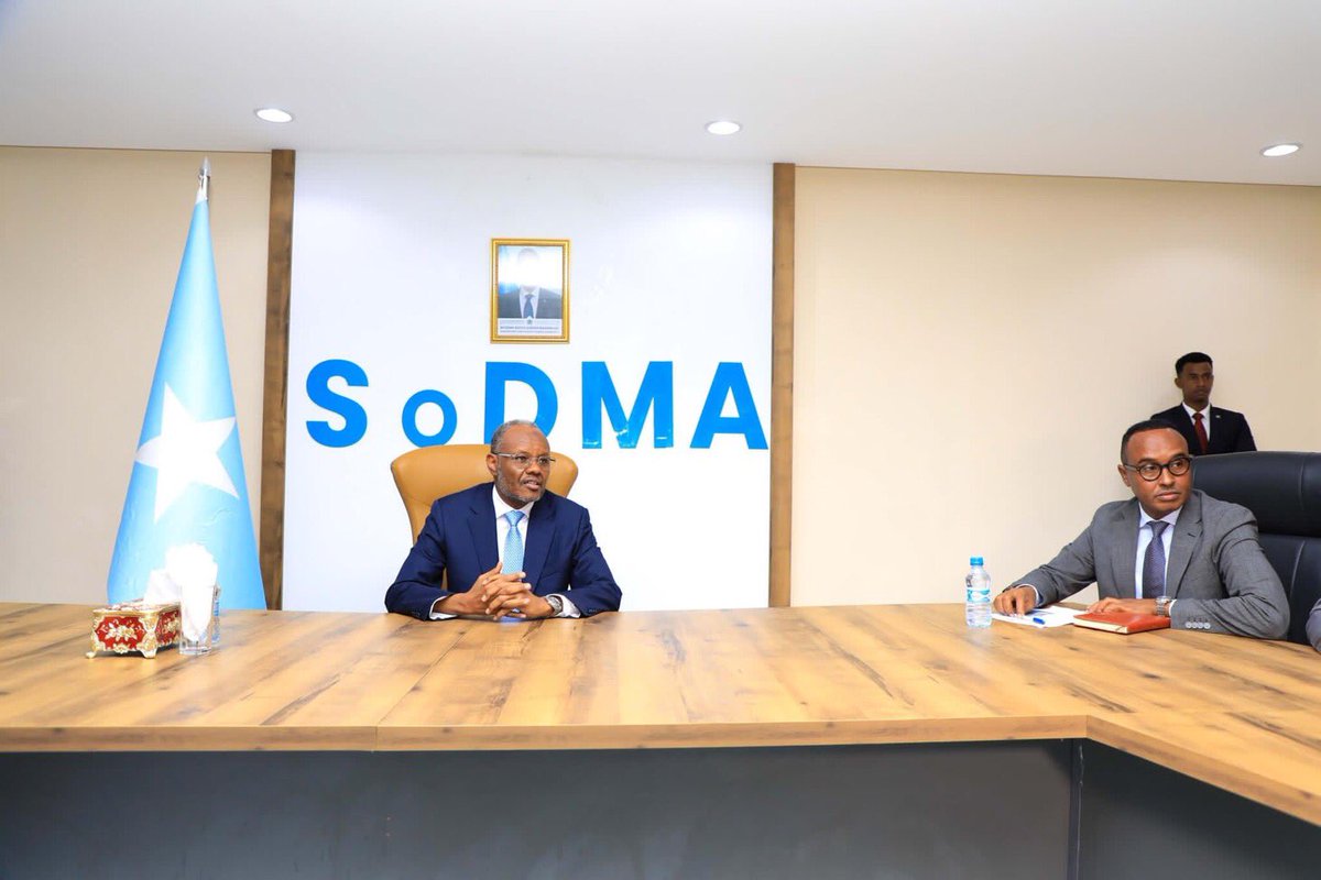 SoDMA_Somalia's tweet photo. H.E. the President of South West State, @Laftagareen, visited #SoDMA and met with Commissioner @MahamuudMoallim and other Senior Leaders of the Agency. #cyclonelaly https://t.co/RPfOaITWjC