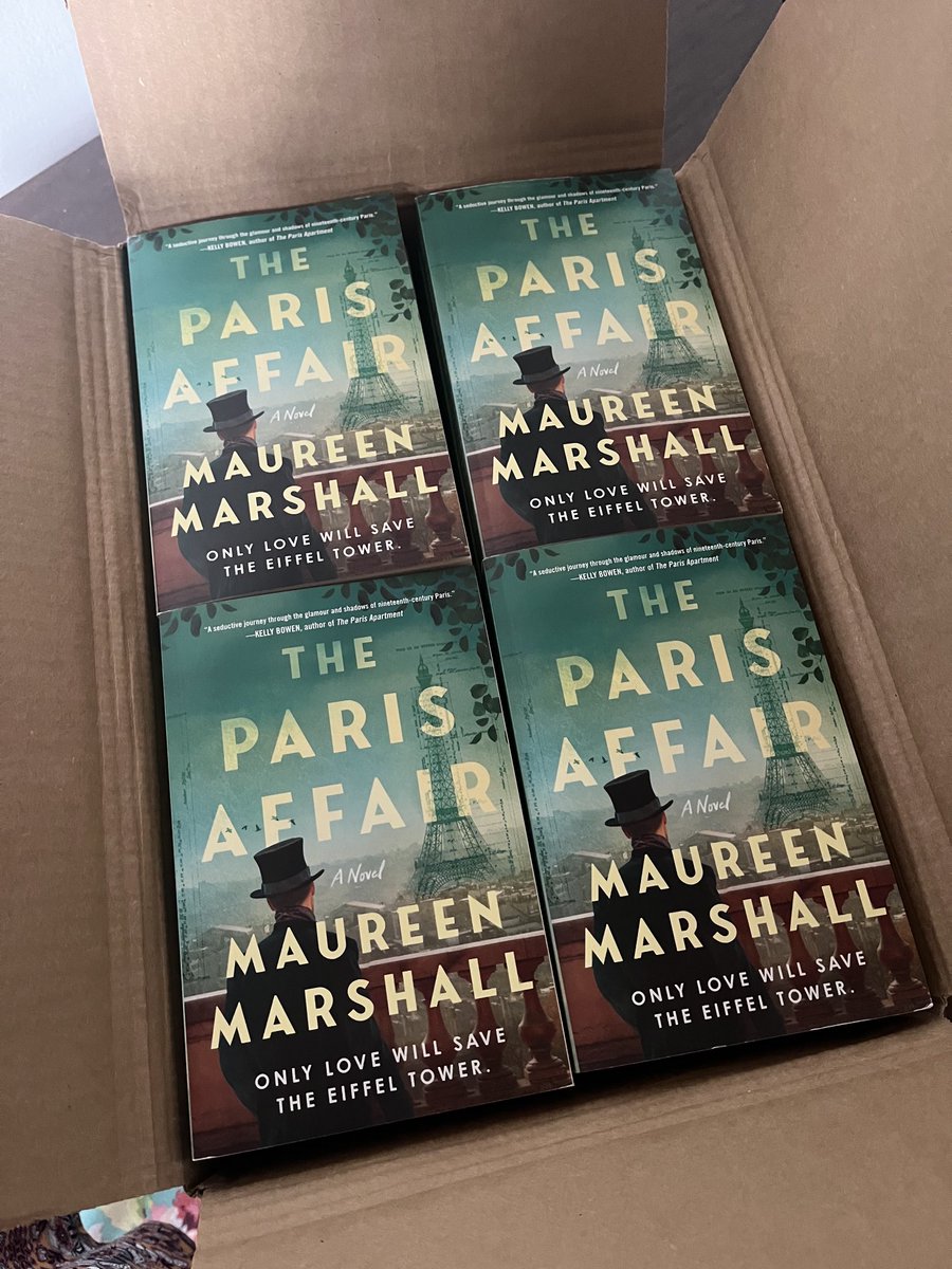 astarte73's tweet photo. Well, this comes out a week from today! https://t.co/O2FhkXD4V1 https://t.co/S3rZQHbtXp