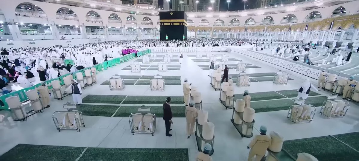 HabisNontonFilm's tweet photo. Semoga (yg Muslim) semuanya bisa berkesempatan minum Air Zam Zam langsung di Masjidil Haram Makkah  dan Masjid Nabawi Madinah 🥹

Kalo mau nonton dokumenternya bisa di link ini
https://t.co/Ct9QM598Ug https://t.co/DrGHCEbmOp