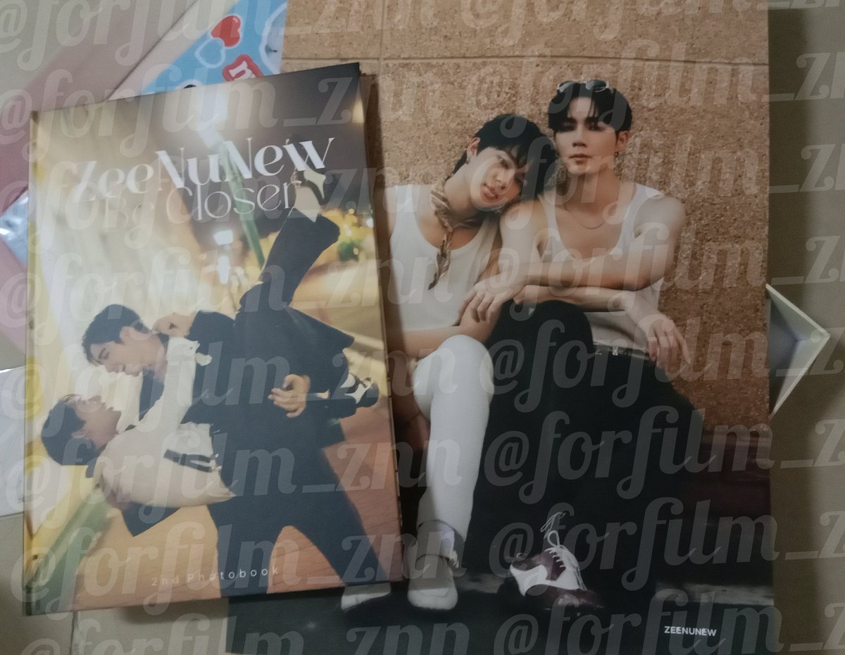 พร้อมส่งค่ะ 📚

PhotoBook My Love Ver ราคา 750บาทรวมส่ง สนใจทักมาหาฟฟได้เลยน้า 

#ZeeNuNewBeCloser 
#ZeeNuNew2ndPhotobook 
#ตลาดนัดซีนุนิว #ตลาดนัดดูมันดิ