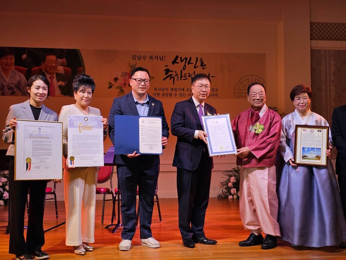 Promise Church is the largest Korean church in NYC. Since 1973, it has grown from Rev. Nam Soo Kim and 15 members to approximately 5,000 parishioners today. On Sunday, we presented a City Council Proclamation to Rev. Kim on the occasion of his 80th birthday.