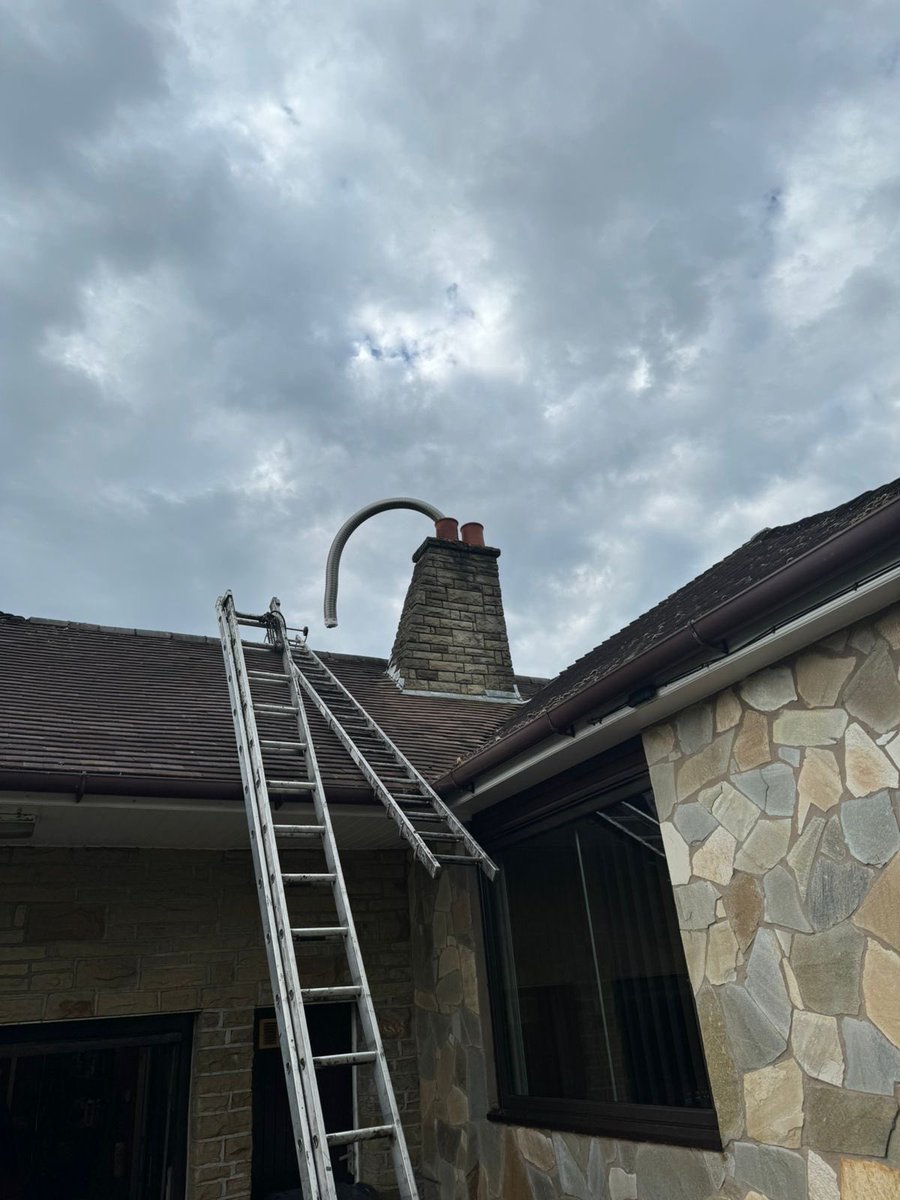 no1sweep's tweet photo. Flue liner for box boiler installed in upholland today. #flueliners #localcompany #callwilsons ⁦@CrosbyBubble⁩ ⁦@FormbyBubble⁩ ⁦@HightownVillage⁩ ⁦@Seftonhour⁩ https://t.co/n629kWRfjz