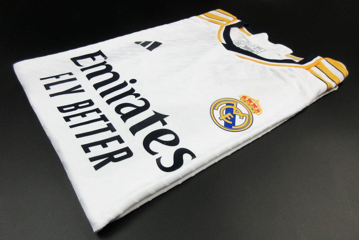 Andamos con muchas ganas de regalar dos camisetas de Kroos. Si quieres ganar una pues participa.

Requisitos:

• Dar RT a este tuit.
• Seguir a nuestra cuenta @BoutiqueSports_ 
• Por cada amigo que etiquetes es una participacion adicional. [Opcional]

Envio internacional 🌏