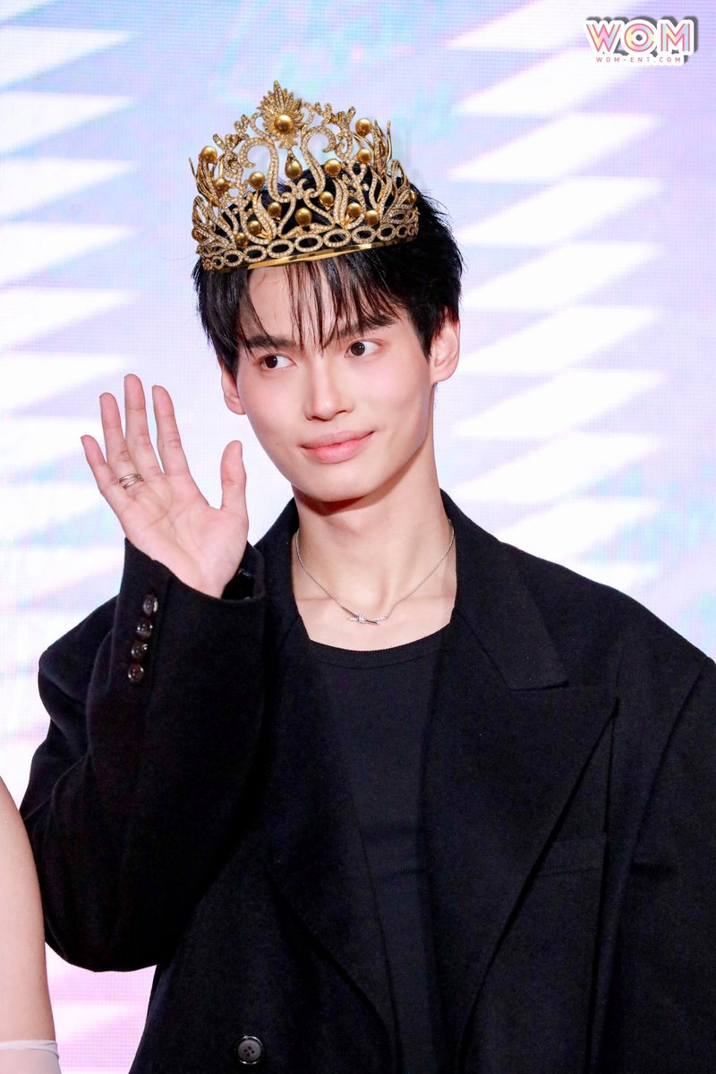 Win Metawin from Thailand is now leading the hot picks for Miss Universe Philippines crown. Will the stars align to him to get the crown? Find out the coronation night tomorrow.✨👑

- jk🤪🤡

#winmetawin @winmetawin