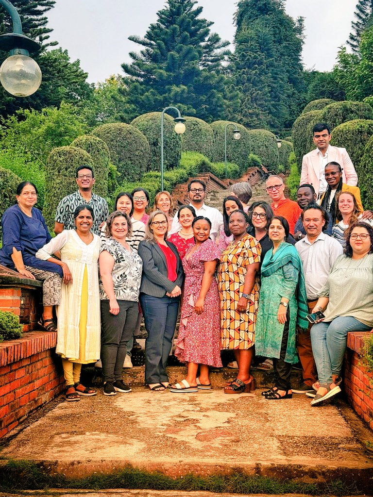 And when we say fullhouse, we mean it! All of <a href="/NIHRglobal/">NIHR Global Health</a> GEMMS from <a href="/Uni_of_Essex/">University of Essex</a> <a href="/TISSpeak/">TISS - Tata Institute of Social Sciences</a> <a href="/WitsUniversity/">Wits University</a> <a href="/go2uj/">University of Johannesburg</a> <a href="/HealthPoverty/">HealthPovertyAction</a> here in Kathmandu. Already 2️⃣ days down, 4️⃣ to go! Energy ✅️ Evidence ✅️ Laughter ✅️  
#Migration #MentalHealth &amp; #GBV on the agenda ✅️