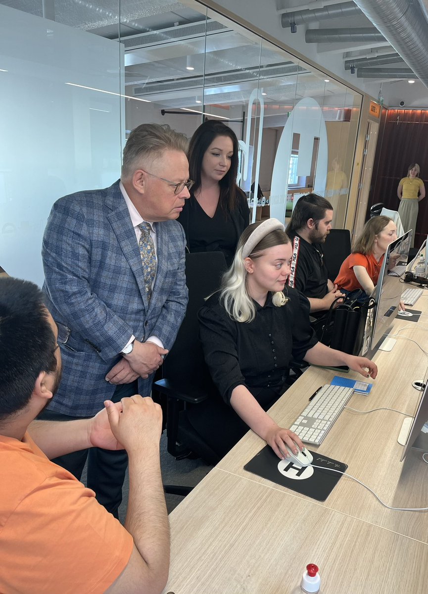 .@HiveHelsinki is truly doing a magnificent and important work for training new world-class coders! Thank you for the invitation and insightful tour @drussilahg, @ipaananen & CEO Emilia Puschmann!